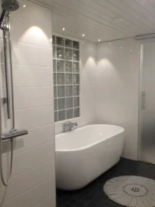 kylpyhuoneet-saunat-pystykuva 4